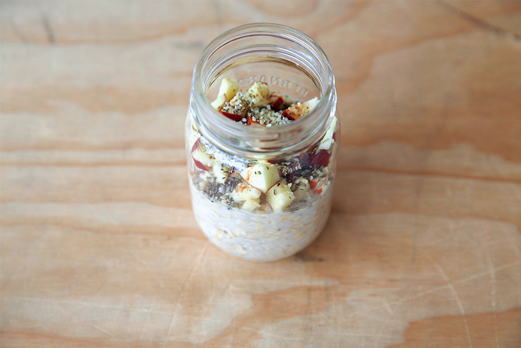 Apple Cinnamon Overnight Oats - Healthy Breakfast & Snack - Honey Bee Meals | Healthy Prepared Meals & Food Delivery Toronto